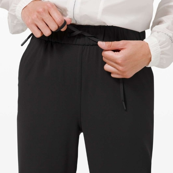 Lululemon Keep Moving Pants 7/8 High Rise in Black Size 4 - Picture 10 of 16